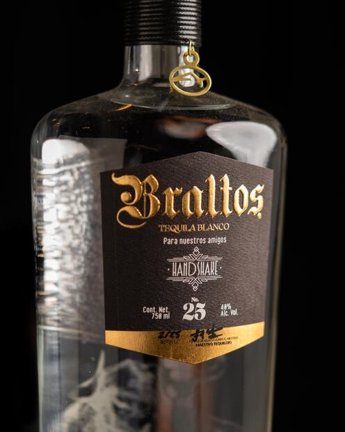 El mejor bar de México lanza su propia línea de cerveza y tequila