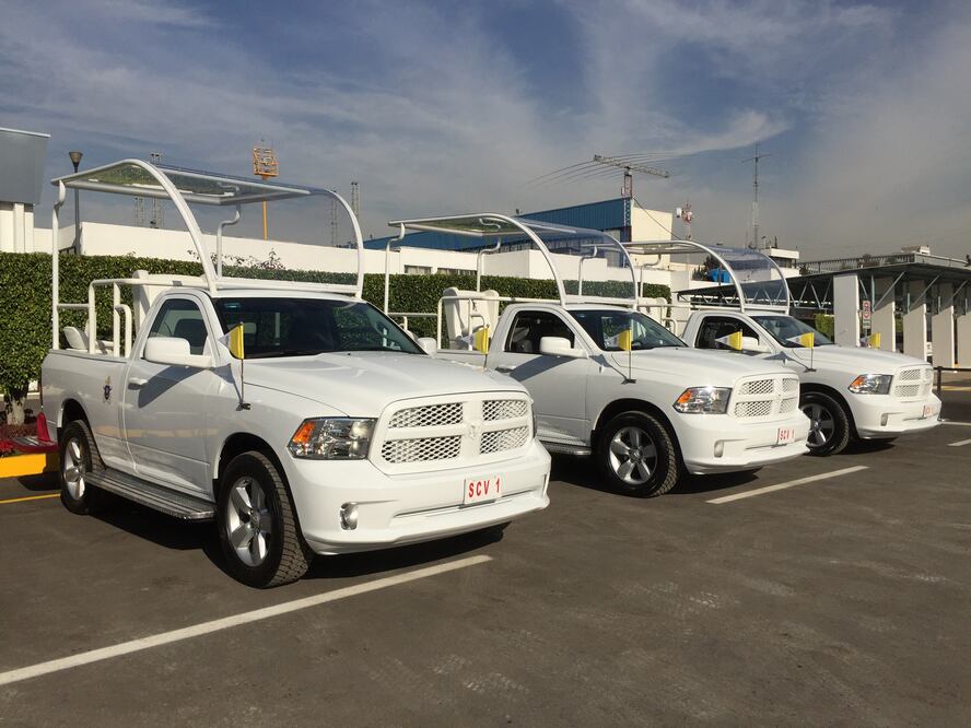 Bendito papamóvil, con el sello Hecho en México