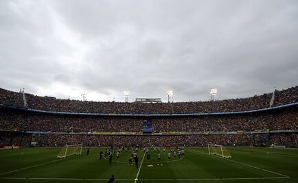 Aficionados de Boca Juniors llenan La Bombonera 