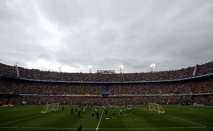 Aficionados de Boca Juniors llenan La Bombonera