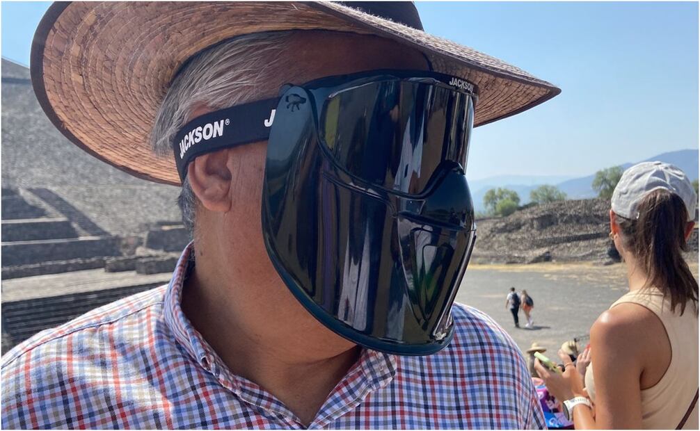 Eclipse solar en la Zona Arqueológica de Teotihuacán. Foto: Emilio Fernández/El Universal