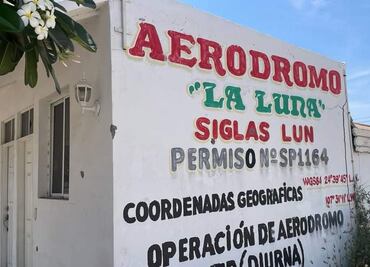 Sujetos armados atacan aeródromo “La Luna” en Navolato, Sinaloa; balas provocan incendio de avioneta