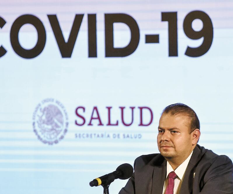 Christian Arturo Zaragoza Jiménez, director de Información Epidemiológica, informó que 42% de las muertes por Covid-19 ocurrieron en el IMSS y 26% en hospitales de la Ssa. Foto: CUARTOSCURO