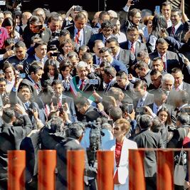 Sepulta la presidencia imperial en cada paso