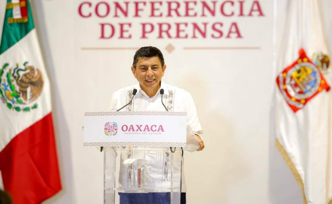 El gobernador de Oaxaca busca que los 570 municipios del estado adquieran deuda pública con bancos (29/01/2025). Foto: Especial