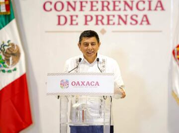 Gobernador de Oaxaca busca que 570 municipios adquieran deuda pública con bancos; deberán implementarlas en obras o acciones sociales