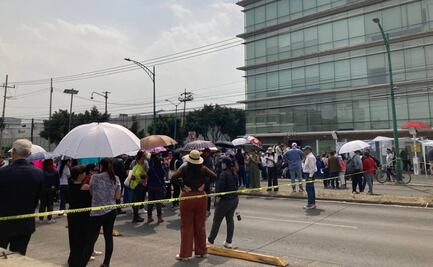 Trabajadores del INAI vuelven a bloquear circulación vehicular de Insurgentes sur; exigen liquidaciones y mejores condiciones laborales