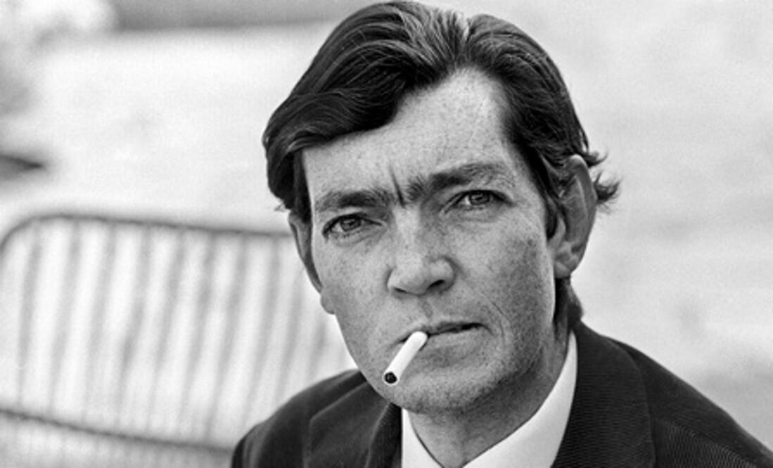 Charles Darwin y Julio Cortázar, en un día como hoy