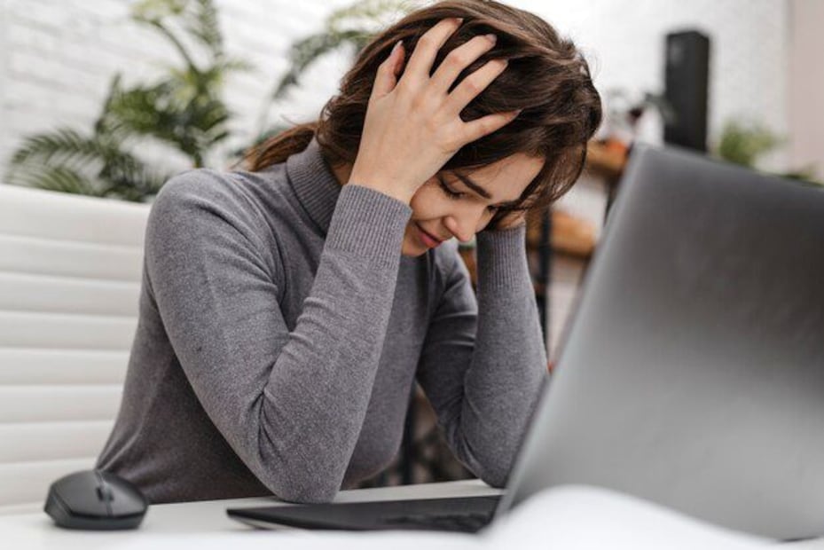 Superar la desmotivación requiere un esfuerzo consciente y estratégico. Fuente: Freepik.