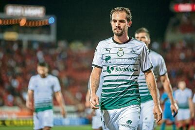 Armenteros tendría su futuro en España