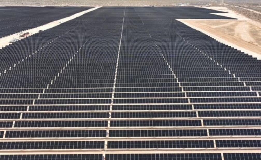 Embajadores del mundo recorren la Central Fotovoltaica de Puerto Peñasco