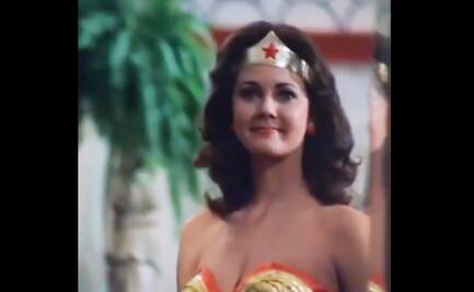Lynda Carter celebra a Kamala Harris con poder de la Mujer Maravilla