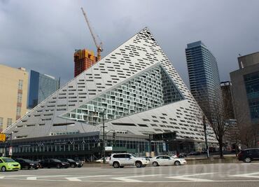 Otorgan Premio Internacional de edificios