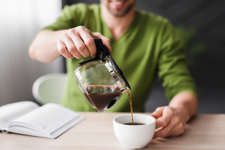 Café con aceite de oliva, la última tendencia. Fuente: Freepik.