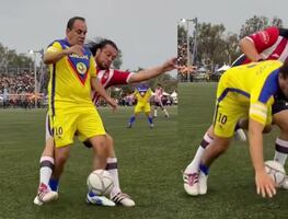 Cuauhtémoc Blanco recibe brutal patada en Clásico de Leyendas; el exfutbolista fue golpeado por Héctor Reynoso