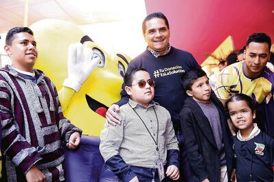 Aureoles pide apoyo a sectores vulnerables