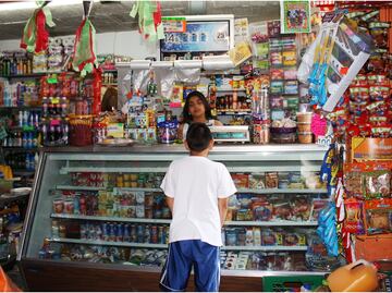 Mexicanos pasaron de despensa semanal a compras diarias, afirma Alianza de Pequeños Comerciantes