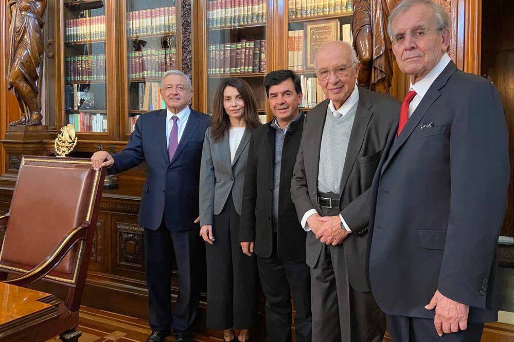 Equipo de la constitución moral de AMLO. Especial