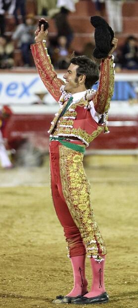 Macías triunfa en la primera texcocana