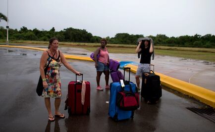 Abren autopistas ante emergencia por 'Patricia'