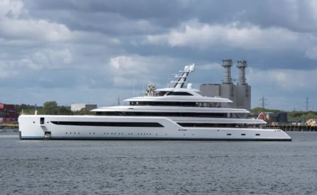 Incautan a millonario ruso el yate más grande del mundo