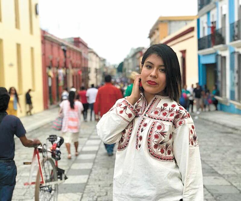 A casi medio año de que fue rociada con ácido, la saxofonista Malena no ha tenido gran mejoría en su salud, pero a pesar de ello está más animada y tiene ganas de hacer cosas, comenta su hermana Silvia. Foto: CORTESÍA