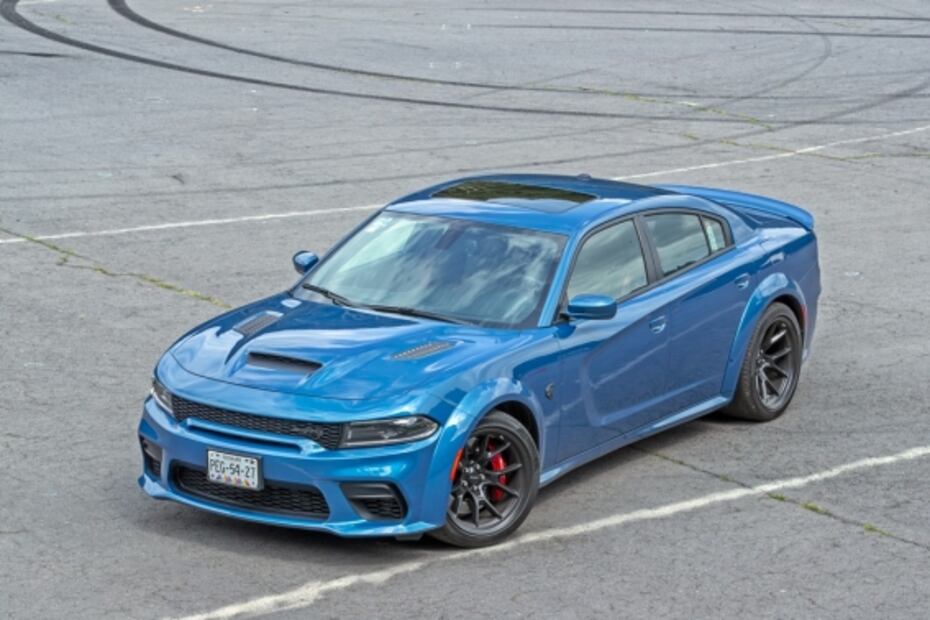 A prueba: Dodge Charger SRT Hellcat Widebody Redeye, el rey de la potencia