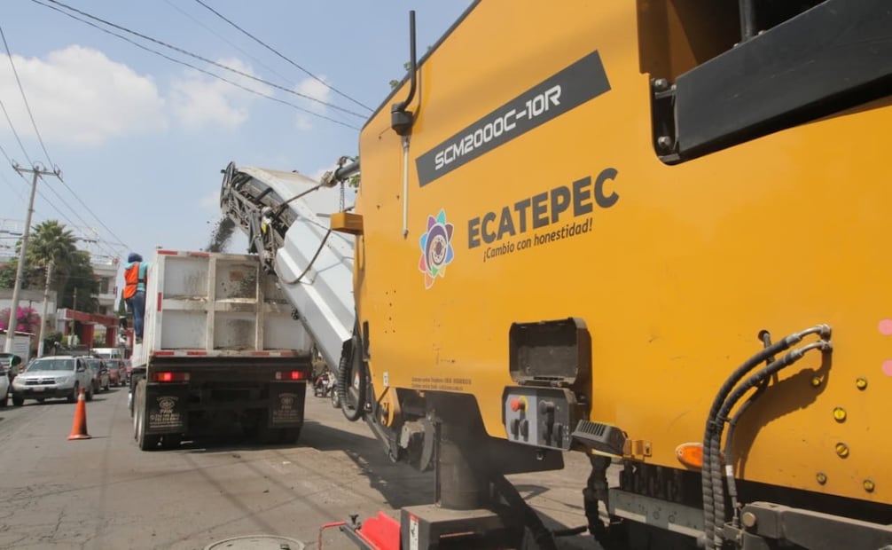La Avenida Insurgentes es rehabilitada por el gobierno de Ecatepec al tratarse de una vía municipal.
Foto: Especial.