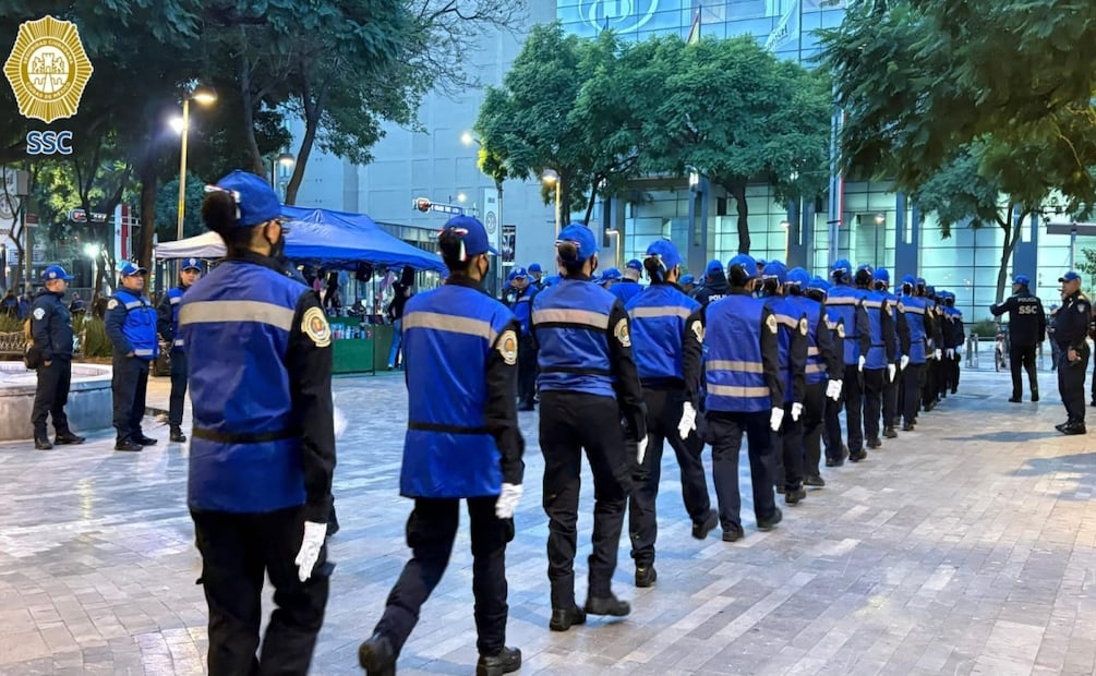 Policía de diversos agrupamientos resguarda Desfile Cívico Militar en Paseo de la Reforma. Foto: Especial