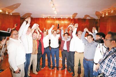 Formaliza el Cuau aspiración a candidato