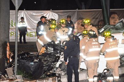 Auto destrozado en Reforma “iba, fácil, a más de 150 km/h”