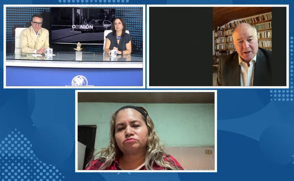 Ceci Flores charla en Con los de Casa con David Aponte, Maite Azuela y Héctor de Mauleón. Foto: Captura de Pantalla