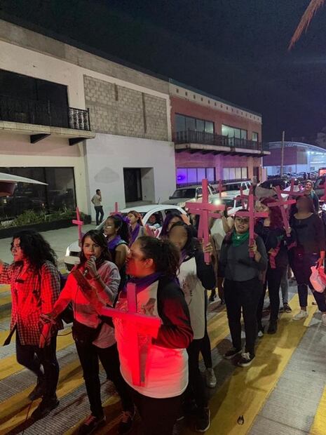 ¿Cuál es la forma de manifestarse para que él escuche?: activista feminista a AMLO
