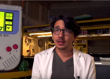 Estudiante gana Guinness por Game Boy gigante