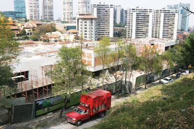 Recibe tribunal denuncias por construcciones irregulares