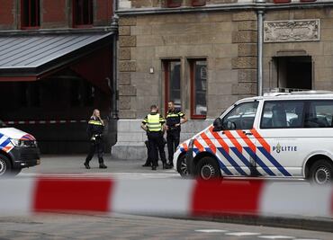 Reportan 5 heridos en ataque con cuchillo en Ámsterdam; un sospechoso fue detenido