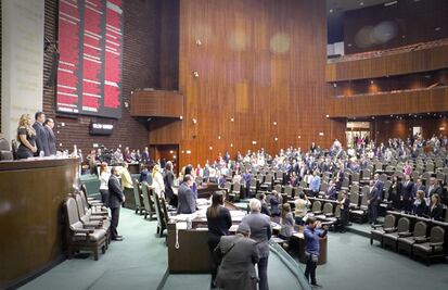 Chocan partidos durante análisis de iniciativa presidencial de presupuesto
