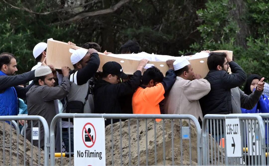 Entierro de víctimas del tiroteo en Nueva Zelanda (Foto: AFP)