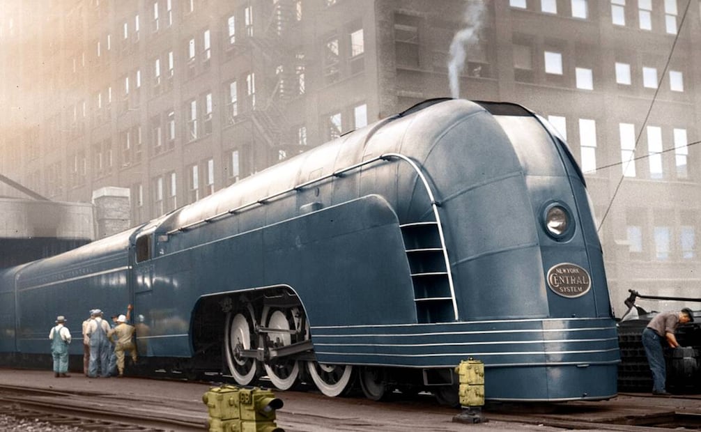No es difícil ponerse en los zapatos de los viajeros de los años 30 y preguntarse si el Mercury no mostraba las partes de su locomotora por haber alcanzado una tecnología que no las necesitaba. Nada mejor para dar la imagen de avance científico. Wikimedia Commons.