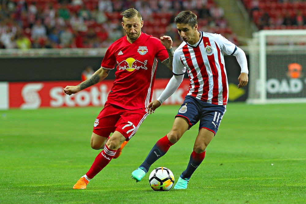 Imago7. Danny Roger e Isaac Brizuela en el juego de ida de las Semifinales de la Concachampions 2018 