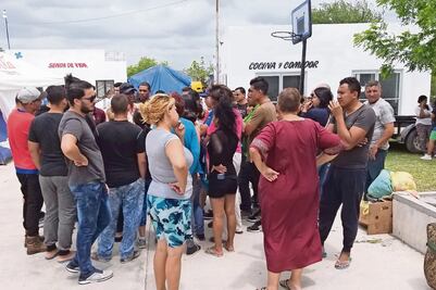 Saturan cubanos albergues en Reynosa