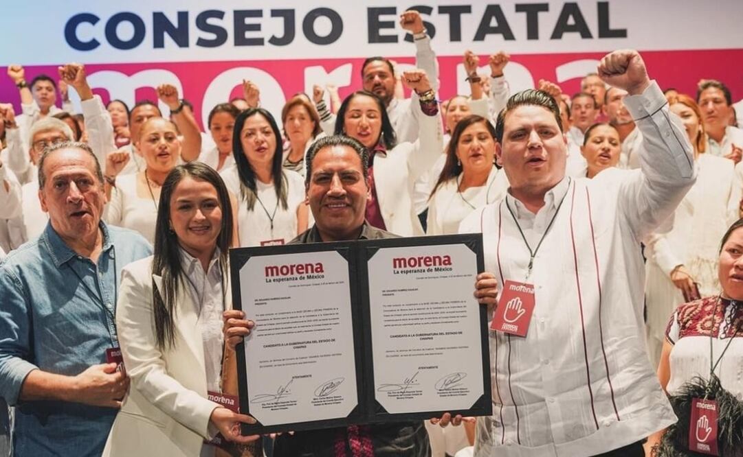 Eduardo Ramírez Aguilar recibe constancia como candidato a gobernador por la coalición “Sigamos Haciendo Historia”. Foto: Instagram @ramirezlalo_