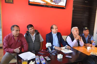 Choferes del transporte público de Oaxaca emplazan a huelga