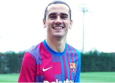 Barcelona presenta nuevo jersey de local, sin Lionel Messi