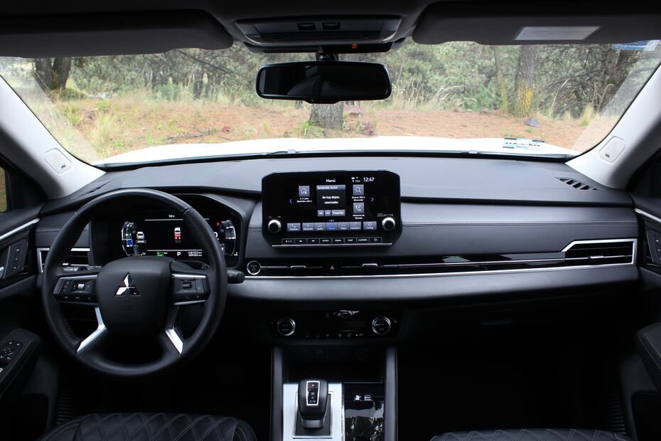 Mitsubishi Outlander PHEV Diamond