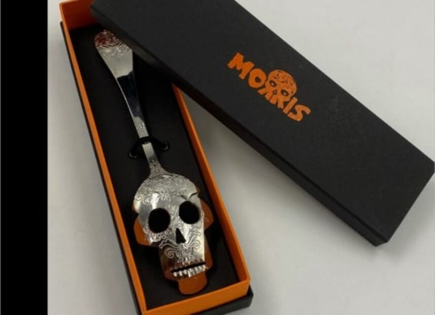 Conoce Morris, un proyecto que interviene cucharas y las transforma en calaveras