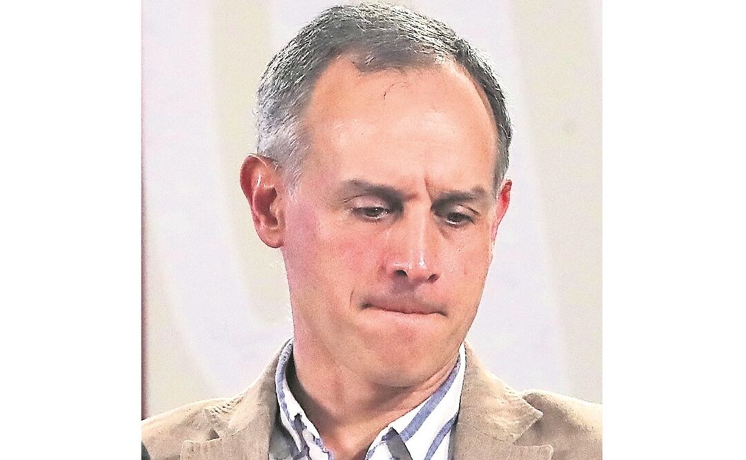 Otros datos de la mujer que estuvo con López-Gatell en la playa