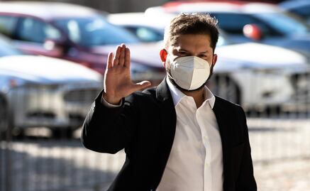 José Mujica confía en el "viento fresco" que Gabriel Boric llevará a Chile