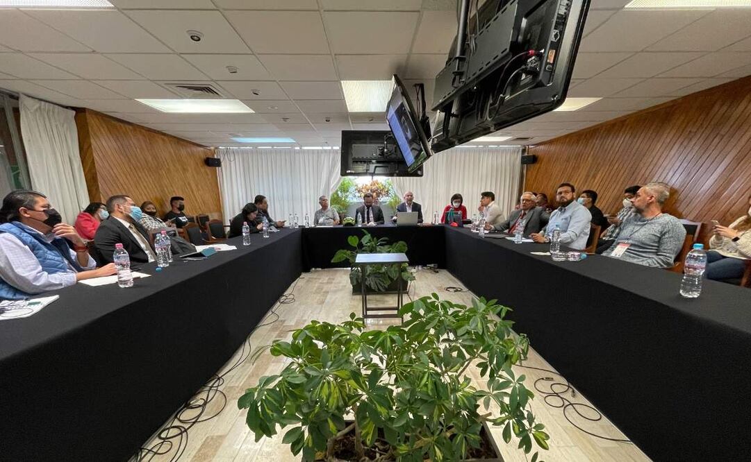 Diputados panistas se reunieron con el titular del Metro para conocer los detalles de las obras en la Línea 1. Foto: Especial