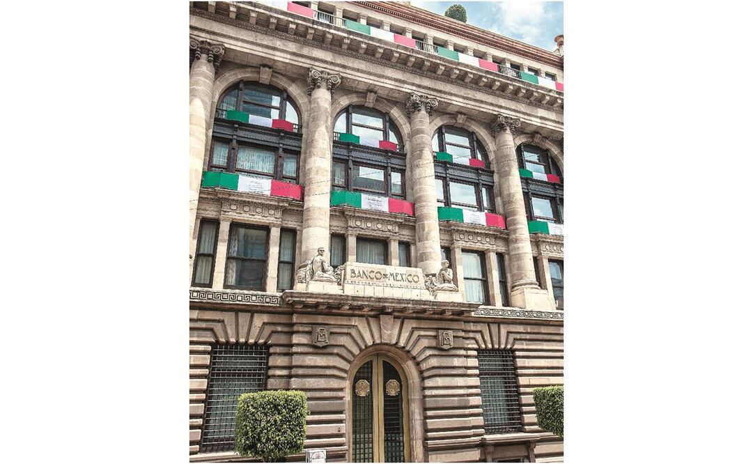 Se busca modificar la Ley del Banxico en torno a dólares. ARCHIVO EL UNIVERSAL